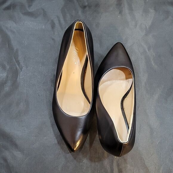 MIIM POINTED TOE SLIP-ON WOMEN"S LOW HEEL PUMPS - Picture 5 of 11